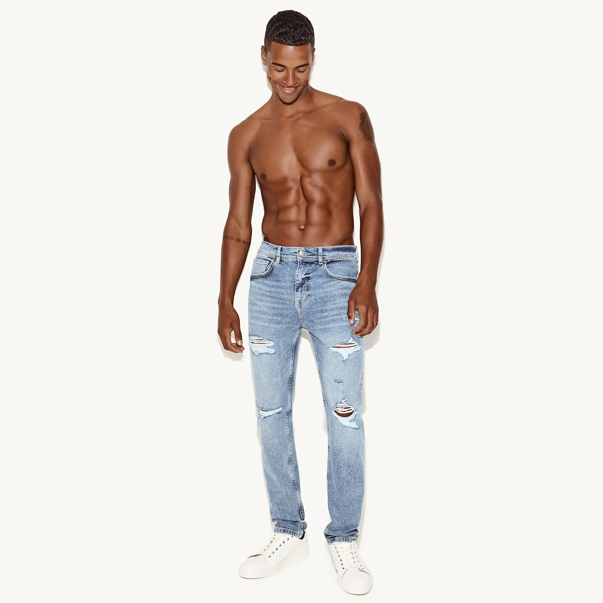 The Skinny Jean Light Wash Destroy
